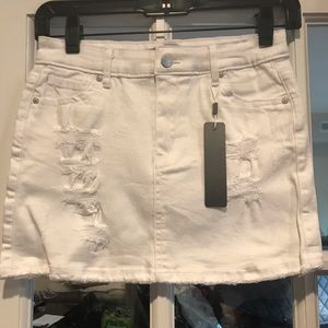 Tractr distressed skirt